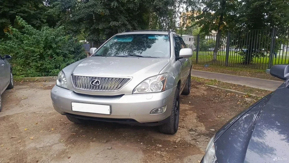 Надежный Lexus RX330 V6 3.3