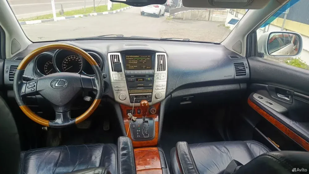 Надежный Lexus RX330 V6 3.3