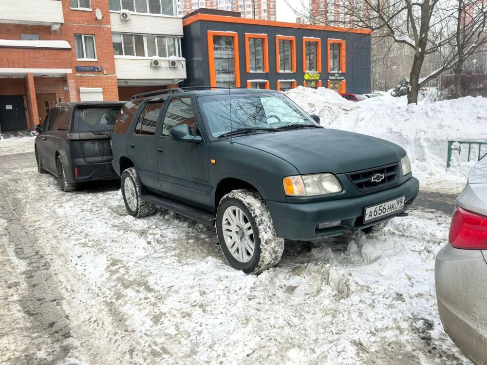 Мощный Chevrolet Blazer 4.3