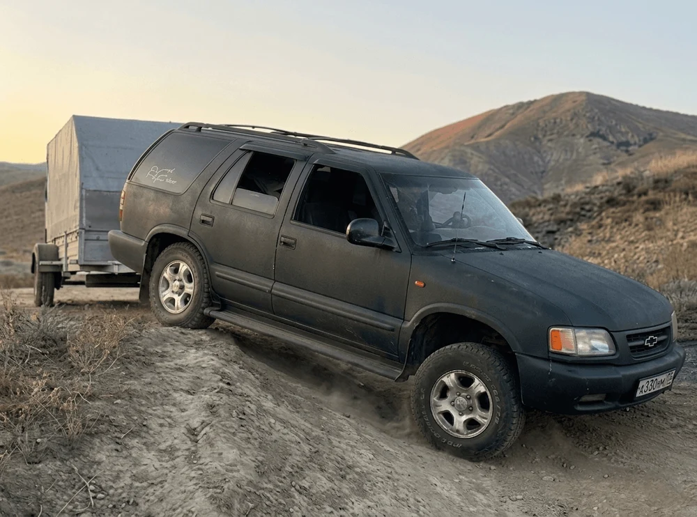 Мощный Chevrolet Blazer 4.3
