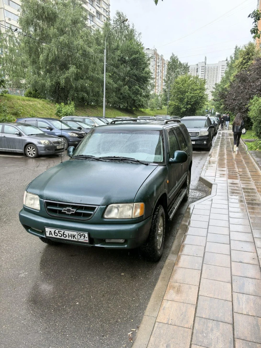 Мощный Chevrolet Blazer 4.3
